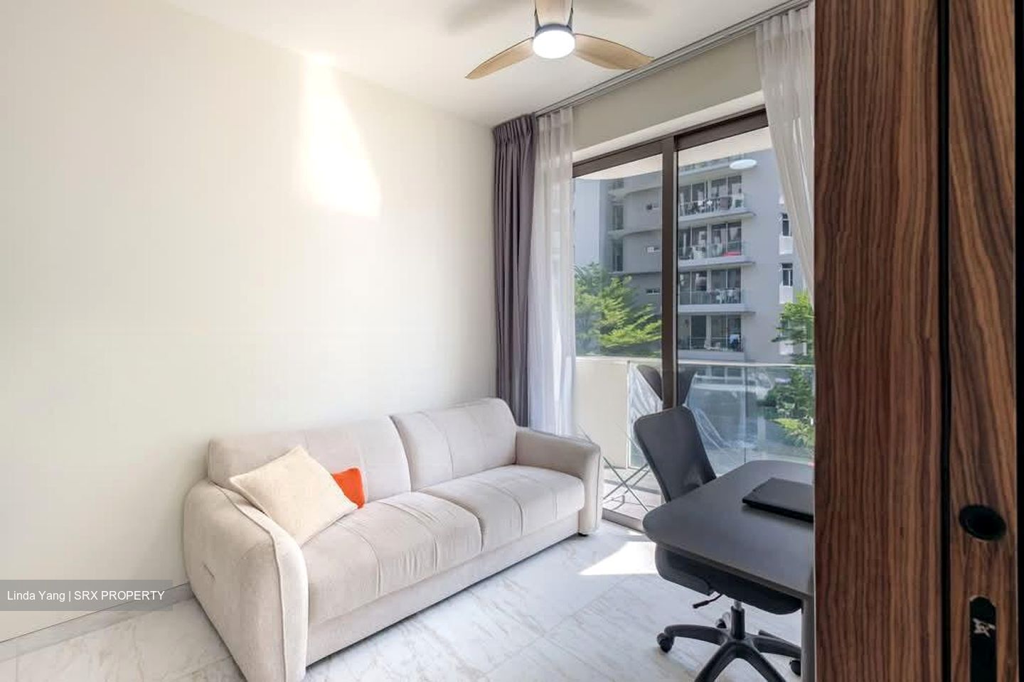 Coastline Residences (D15), Apartment #579139351